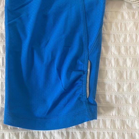 ATHLETA Crops with pockets - only worn twice Small S - Picture 3 of 6